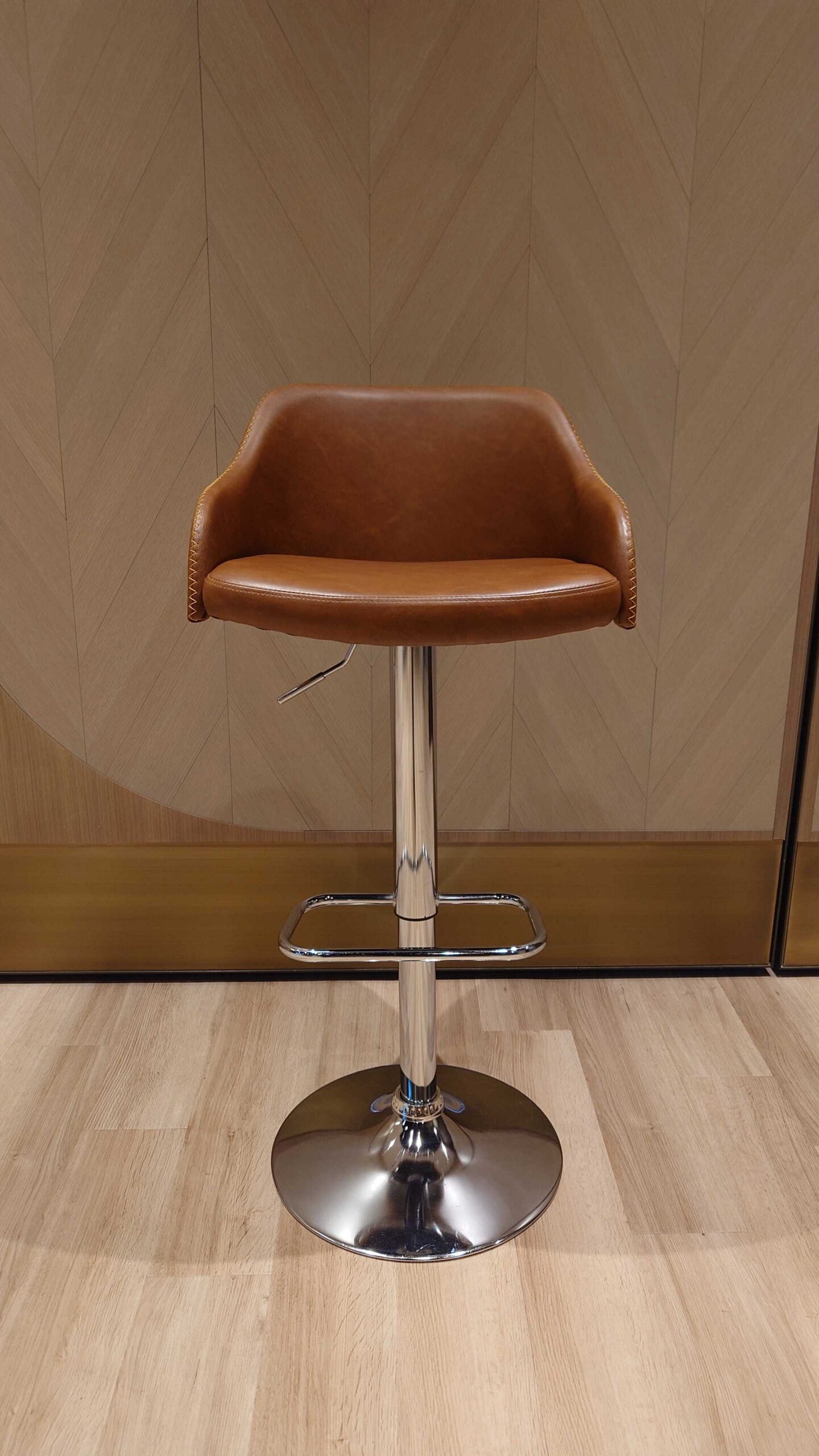 ハイチェア（茶色）